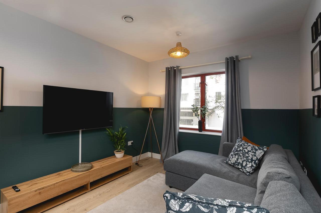 Wesley Gate Apartments - By Hostly Reading Exteriör bild