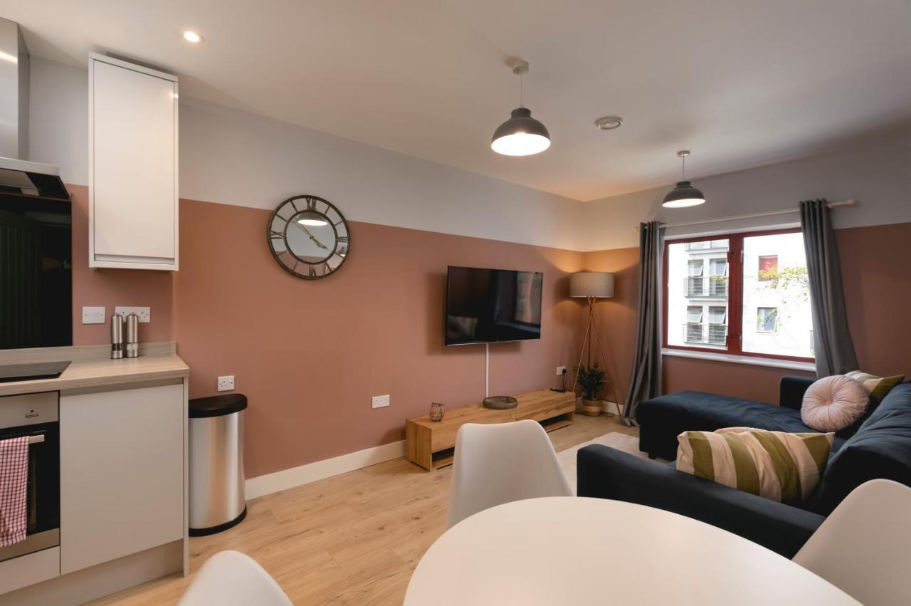 Wesley Gate Apartments - By Hostly Reading Exteriör bild